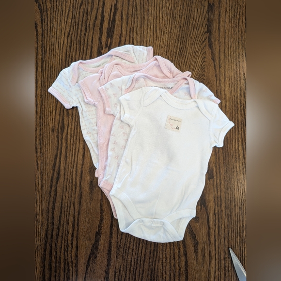 Burt's Bees 0-3m bodysuits - Picture 1 of 2